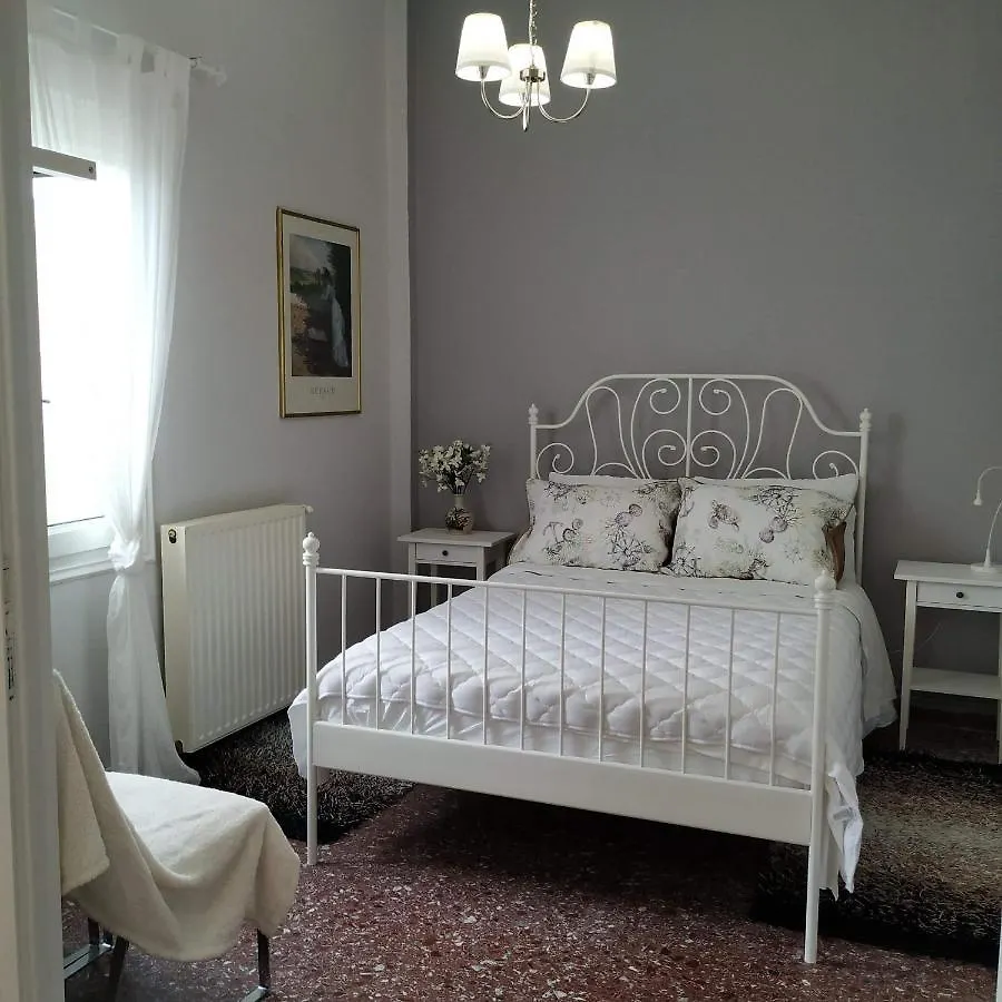Sunday Apartment Chania 2A